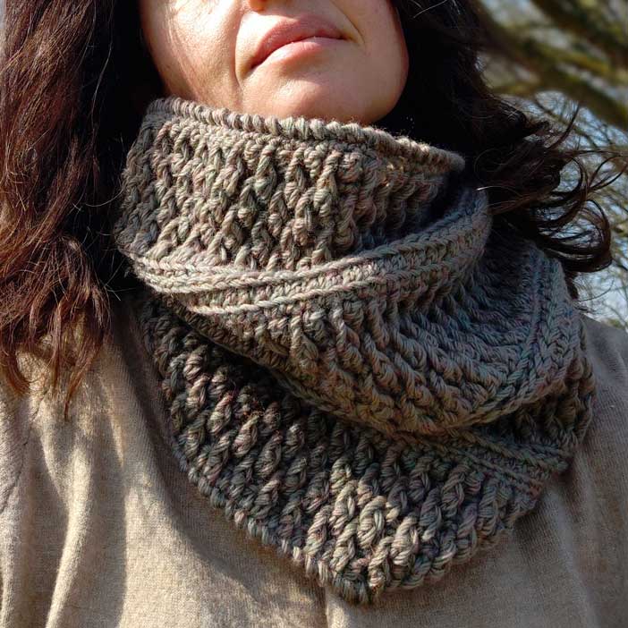 Cosmopolitan Cowl