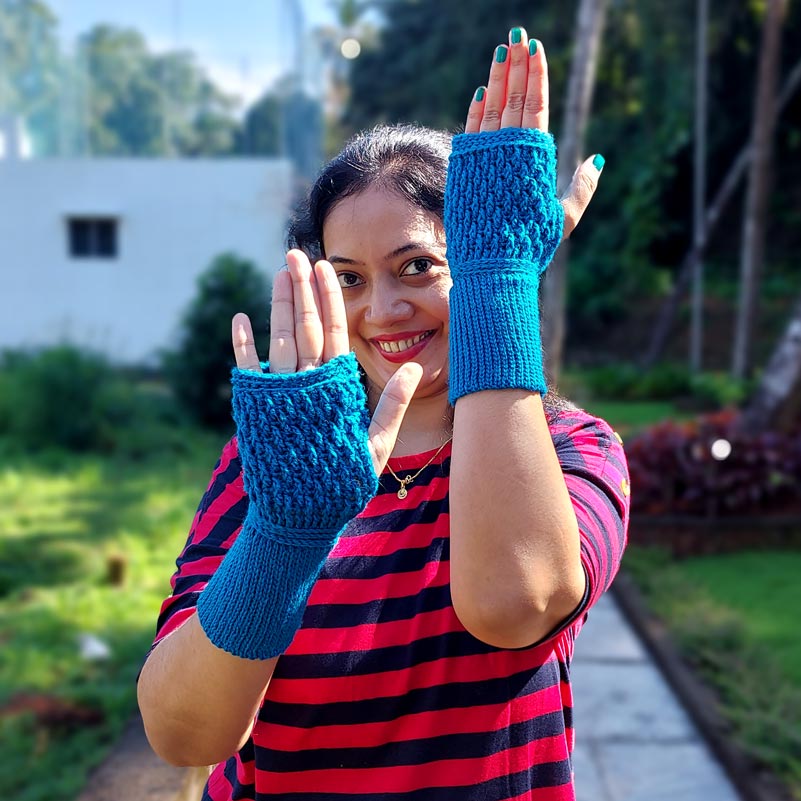 Cosmopolitan Gloves Crochet Pattern Cosmopolitan Gloves Crochet Pattern