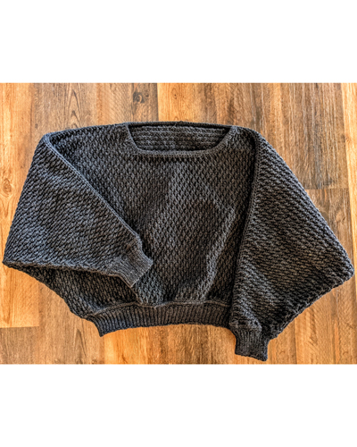 Cosmopolitan-Sweater-Crochet-Pattern-Tester-Melissa-@melissasmyda-Size-5-(2)