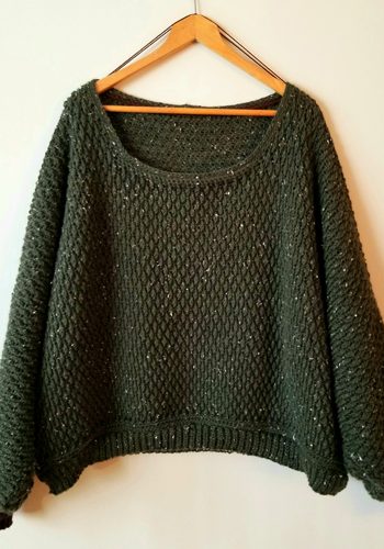 Cosmopolitan-Sweater-Crochet-Pattern-Tester-Tristyn-@netheycrochet-Size-6-(3)