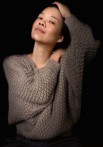 Cosmopolitan-Sweater-Crochet-Pattern-Tester-Yvonne-@yarnandfabric-Size-2-(4)
