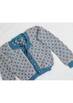 Julia @chezouimette_-9