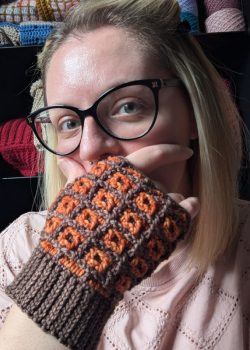 Kay @dazzlebugcrochet-1