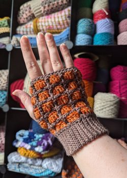 Kay @dazzlebugcrochet-3