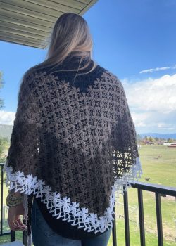 Lindsay @LynzeLou406-1