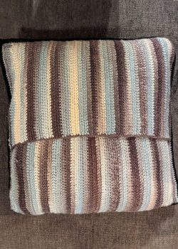Lydia @yarngremlinknits-11