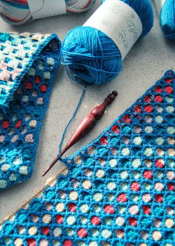 Stained Glass Interlocking Crochet Pattern by CrochetHighway (37)